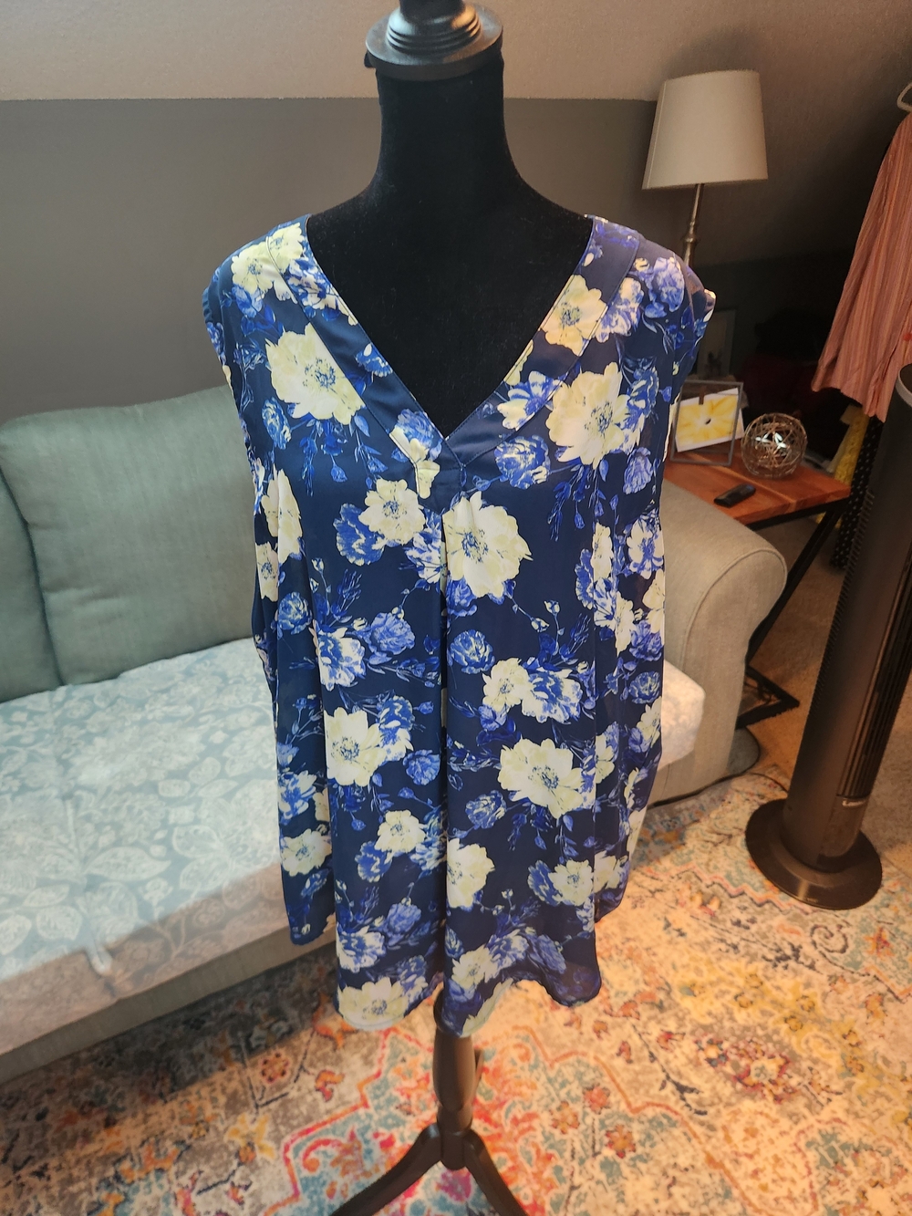 Emaline Blue & Yellow Floral V-Neck Sleeveless Women's Top 1X Plus So Pretty!